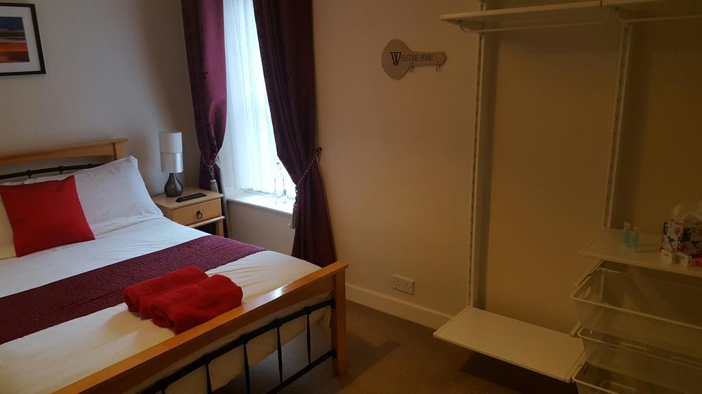 Creedons Traditional Irish Welcome Inn B&B คอร์ก ภายนอก รูปภาพ